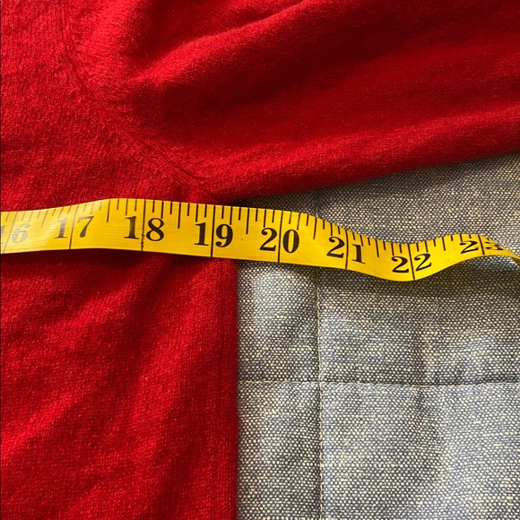 InCashmere Vibrant Red V-Neck Sweater - Picture 4 of 7